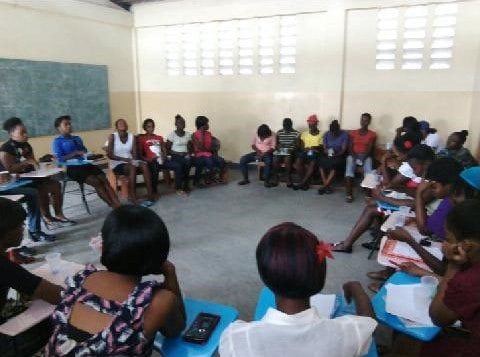 A formation session on professional behavior