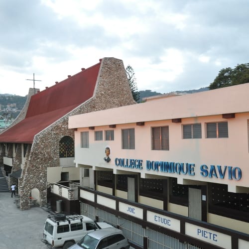 Colegio Dominique Savio en Petion-ville